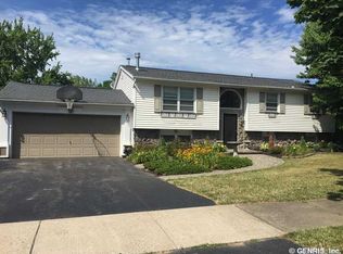 76 Buttonwood Dr, Hilton, NY 14468