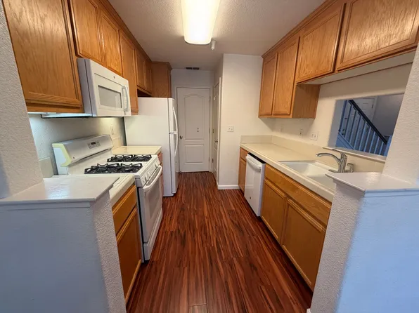 141 Altamont Ct, Fairfield, CA 94534
