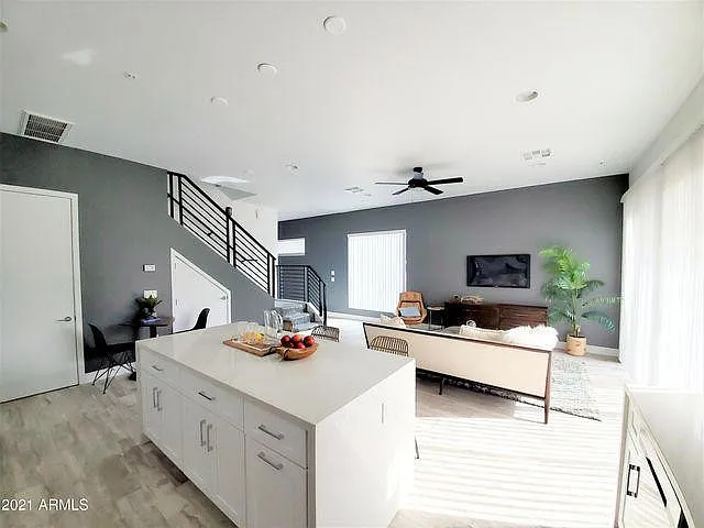 3900 N 30th St #2 — Photo 3