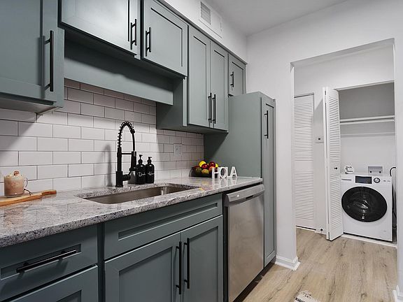 3rd image of 7350 Kings Cove Dr #665d7c1e7