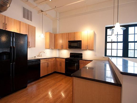 2nd image of 514 Main St #346947767