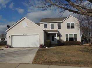 9704 65th St, Kenosha, WI 53142