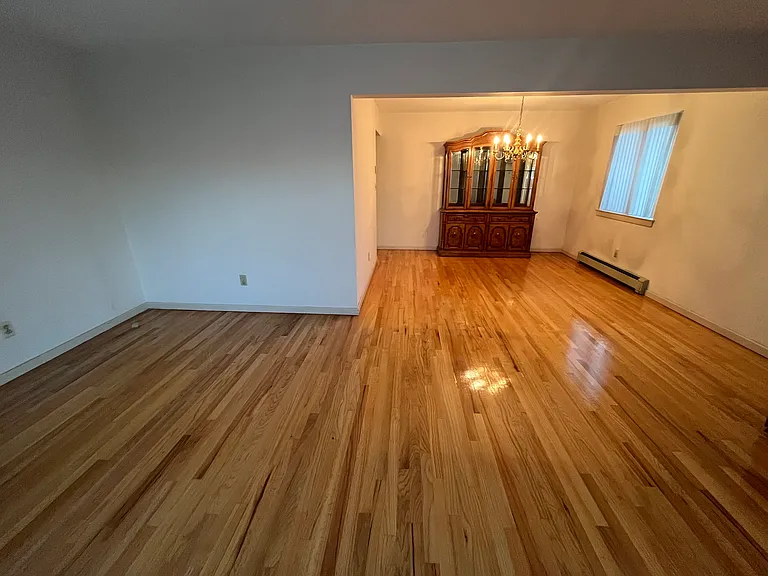 397 Davis Ave #1 — Photo 2