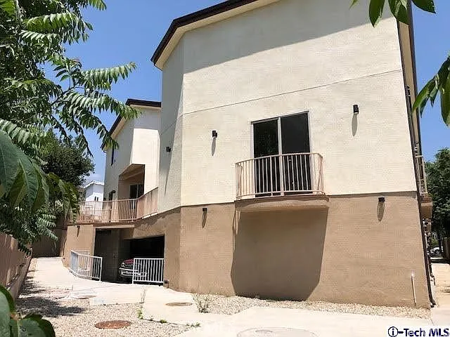 9951 Marcus Ave #103 — Photo 20