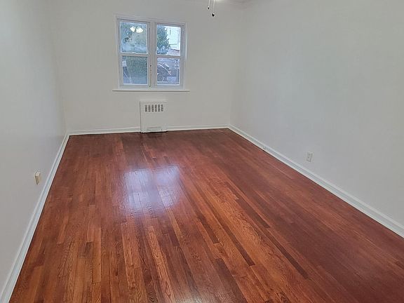 5th image of 1358 E 58th St #1