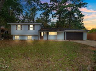 7040 Creswell Rd, Shreveport, LA 71106