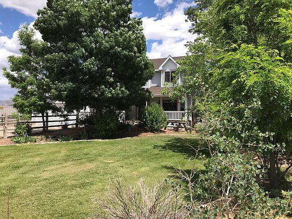 5th image of 388 N Meadow Dr