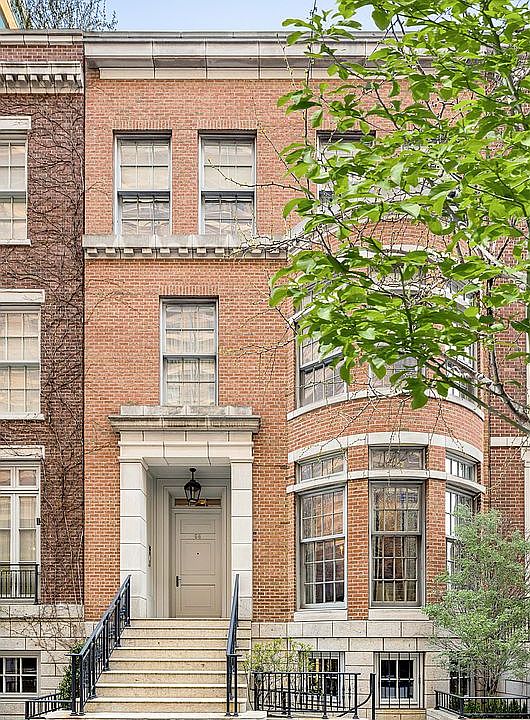 1st image of 400 W 12th St #Townhouse 3