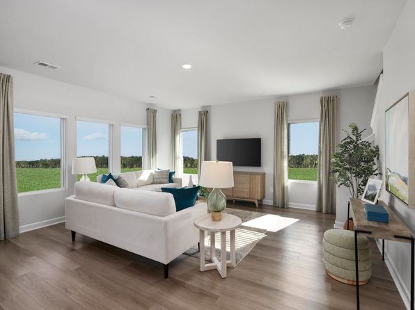 107 Tantalus St, Gray Court, SC 29645