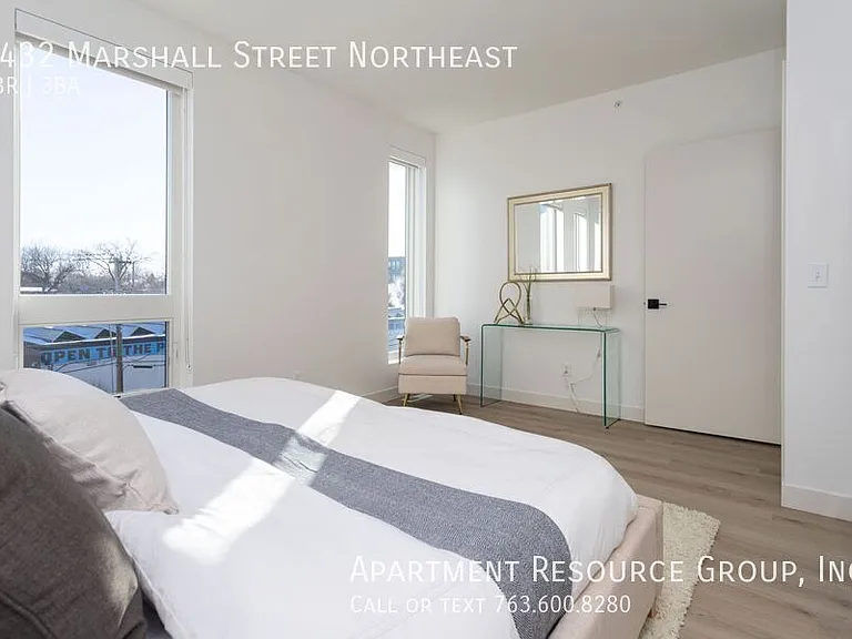 1432 Marshall St NE — Photo 11