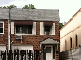 24221 Braddock Ave, Bellerose, NY 11426