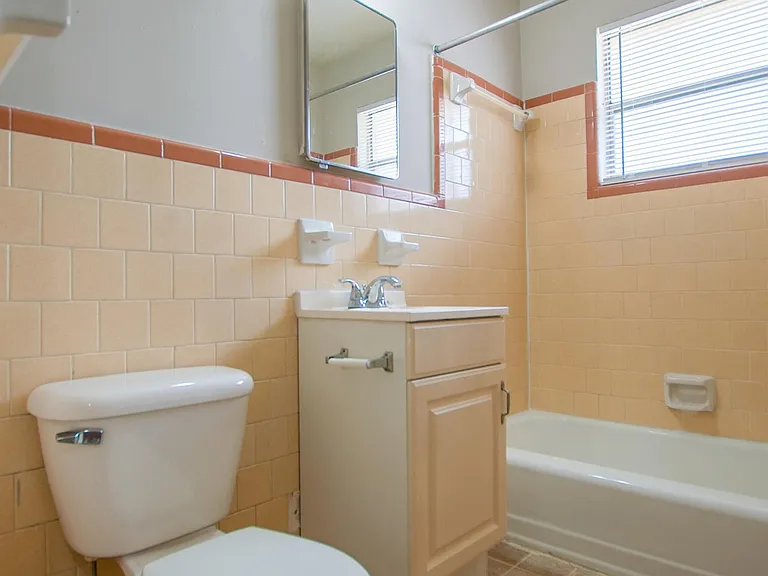 890 Greenwood Ave NE #6 — Photo 12
