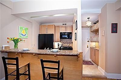 1st image of 34 W 72nd St #24