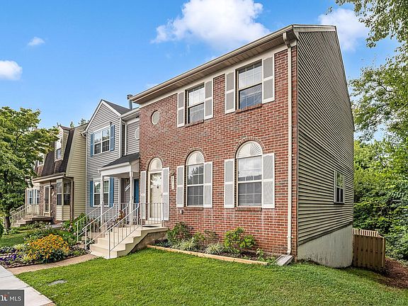 3rd image of 8711 Ditmars Ct