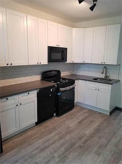 2427 5th Ave #2
