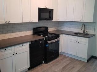 2427 5th Ave #2, Troy, NY 12180
