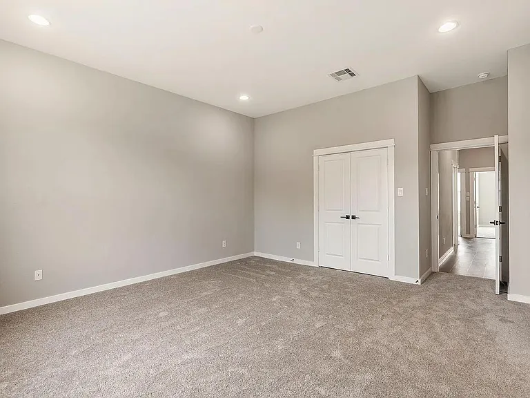 6712 Parker Oaks Ln — Photo 34
