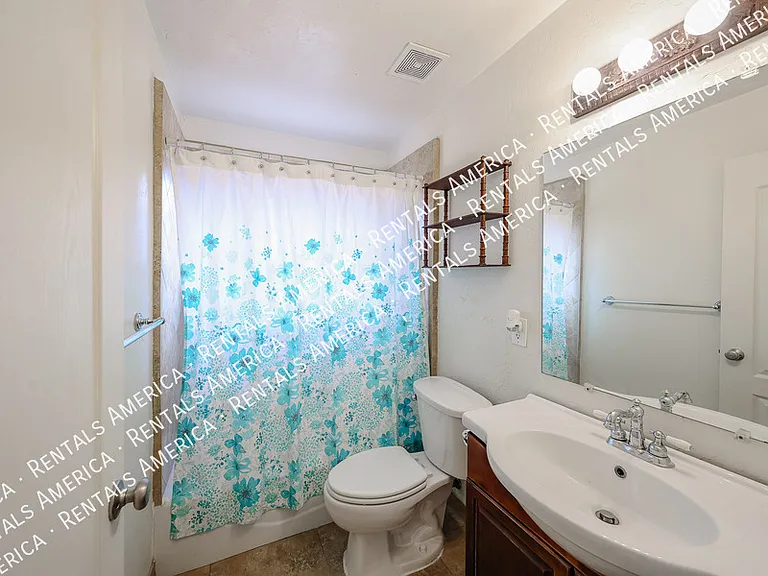 3432 N 23rd Ave — Photo 22