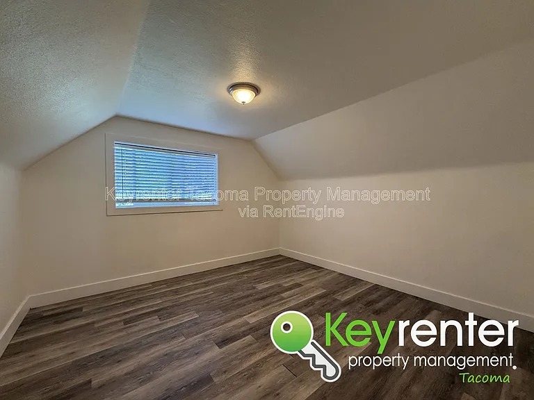 3620 E South St — Photo 16