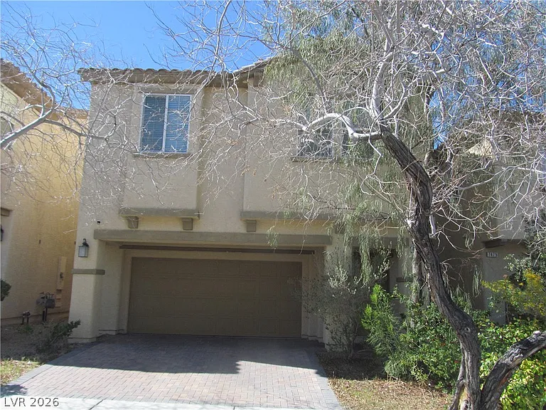 7471 Nicklin St — Photo 1