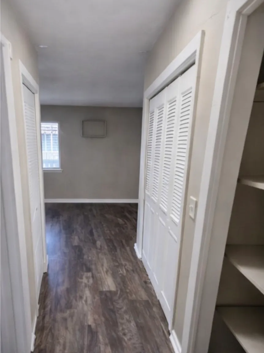 4157 Hamilton Street - 8w — Photo 3