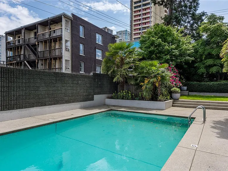 1501 Haro St — Photo 20