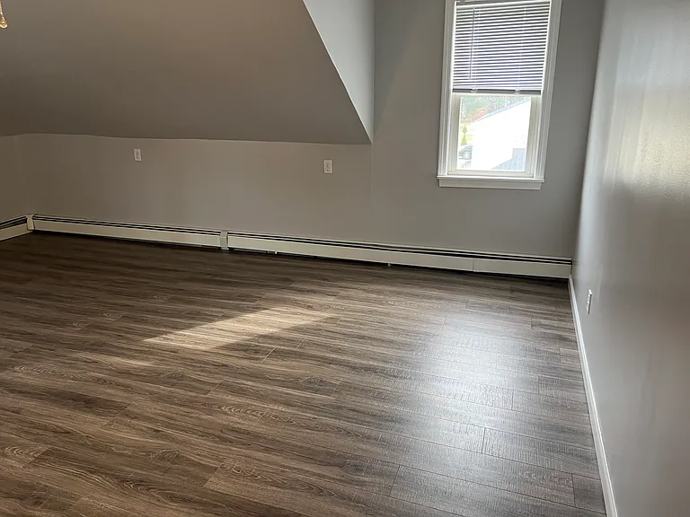 1 Laud St #2 — Photo 14