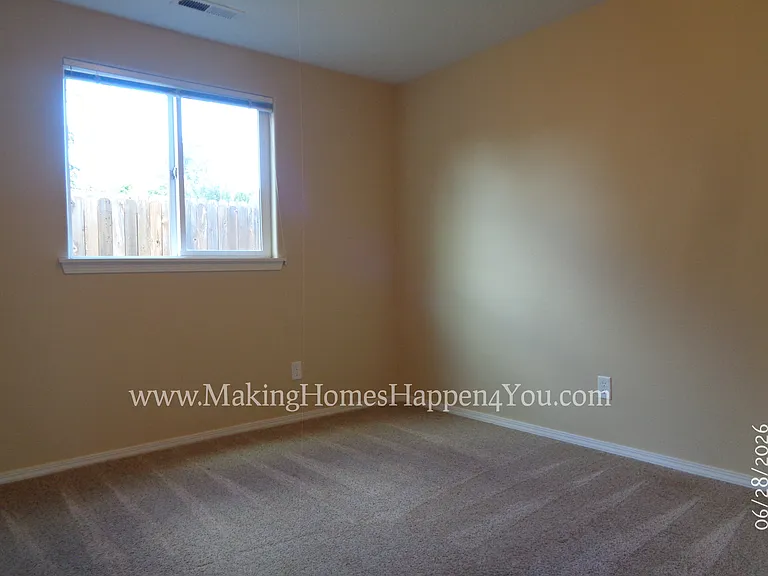 260 SW Oregon Trail Dr — Photo 43