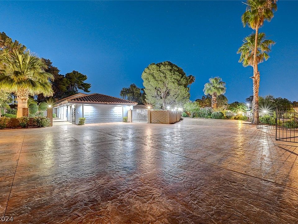 1st image of 3230 Montecito Dr
