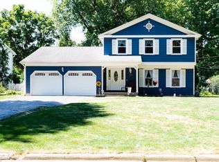 1030 Westport Dr, Youngstown, OH 44511