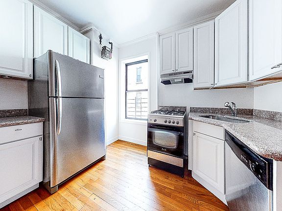 3rd image of 474 W 150th St #Bfl3