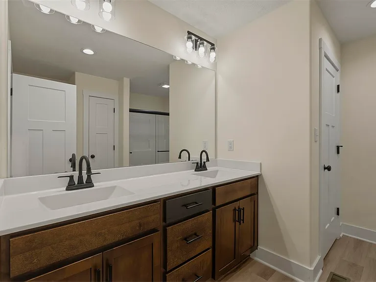 498 Tundra Ave — Photo 14