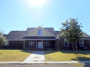 101 SW 15th St, Seminole, TX 79360