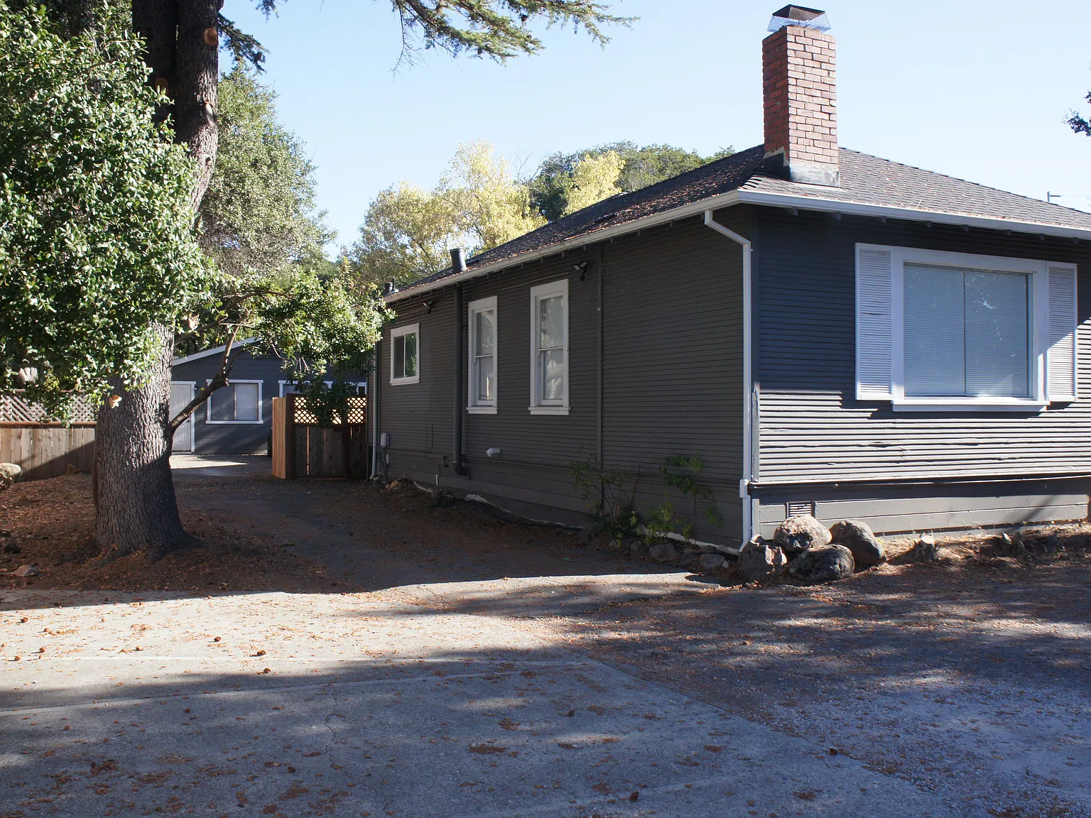 2 bed, 2200 sqft, $4,125 — Photo 3