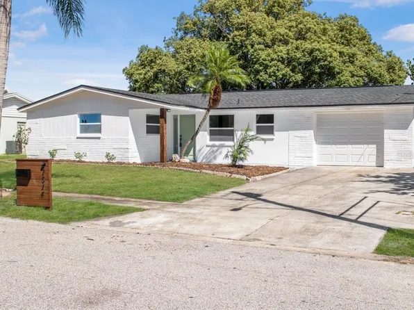 1514 Linstock Dr, Holiday, FL 34690