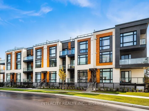 11 David Eyer Rd #1504, Richmond Hill, ON L4S 0N3
