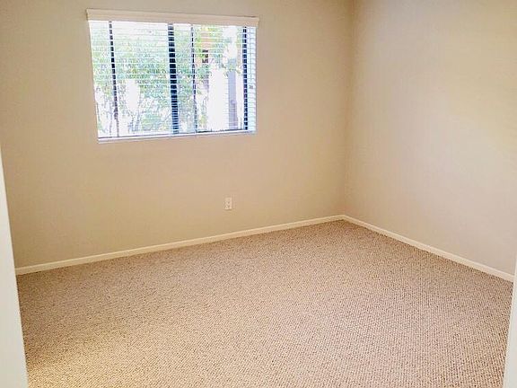 4th image of 2250 N Niagara St APT 108