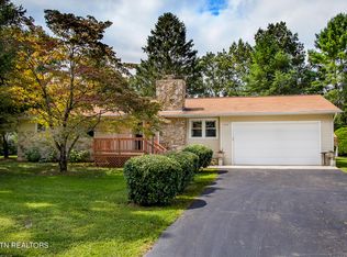 2698 Dunbar Rd, Crossville, TN 38572