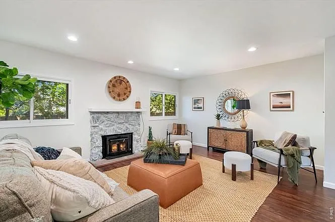 5434 Fossil Ct N — Photo 4