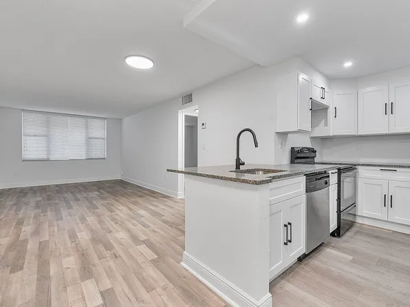 1805 Sans Souci Blvd, North Miami, FL