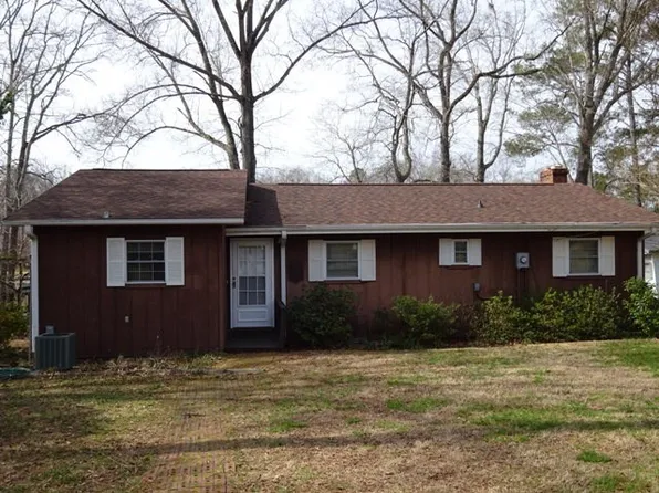114 Lake Breeze Spur Rd, Cross Hill, SC 29332