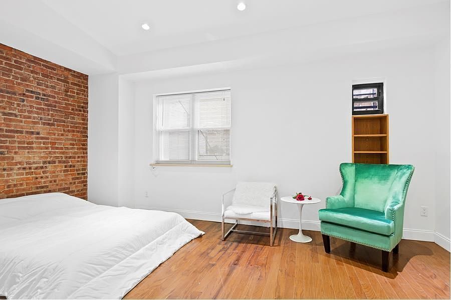 1st image of 98 8th Ave APT 3R