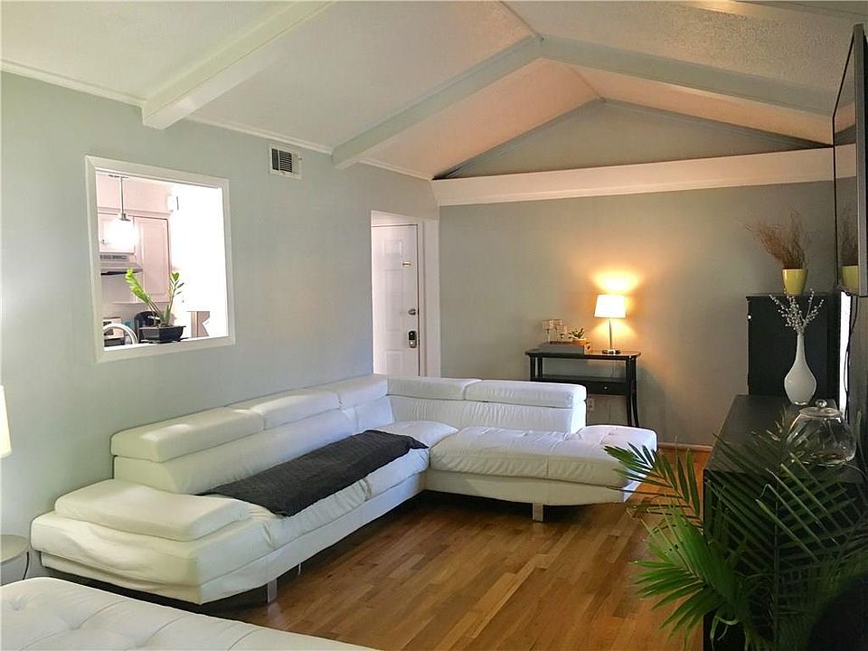 1st image of 4014 Justice Ln