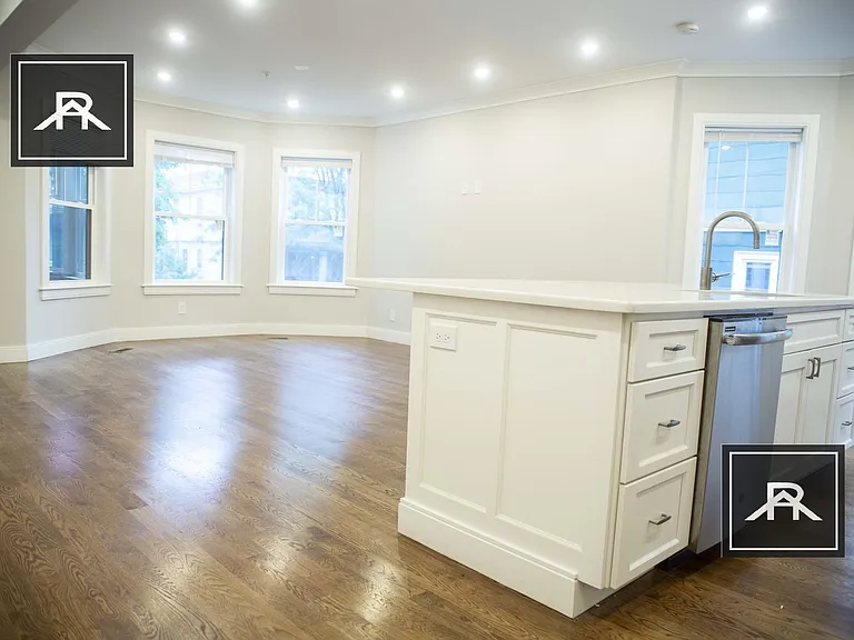 51 Quint Ave #3 — Photo 14