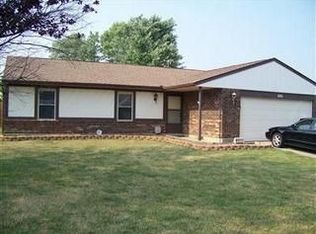 6211 Shull Rd, Dayton, OH 45424