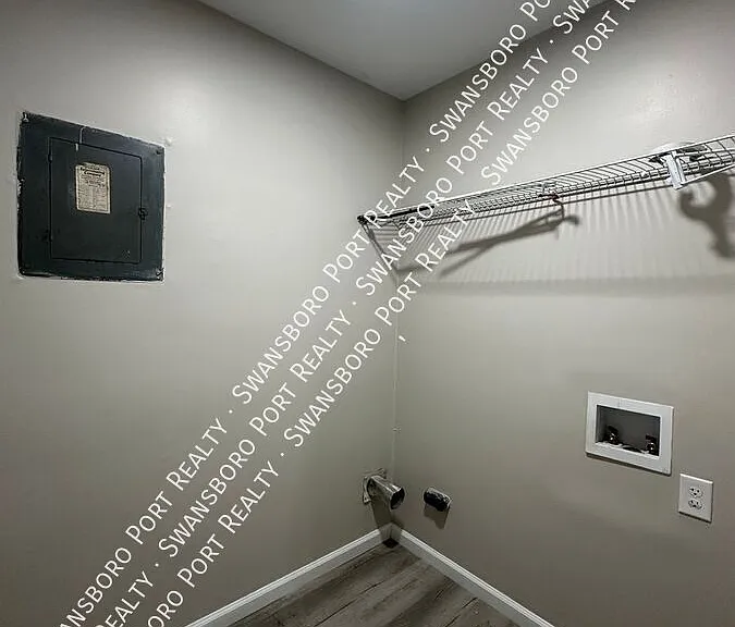 408 Myrtlewood Cir — Photo 10