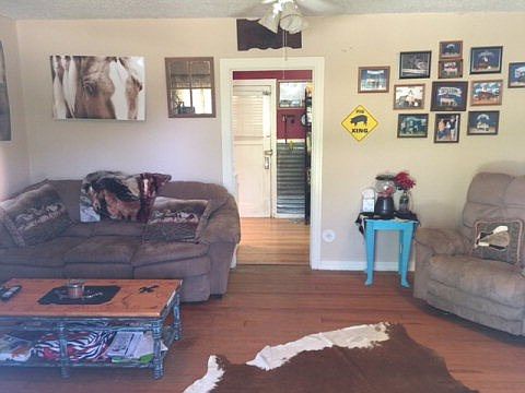 3rd image of 705 S Kindred St