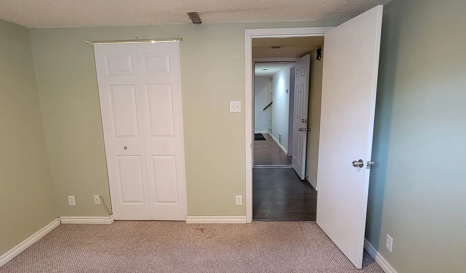 1 bed, $1,100 — Photo 3