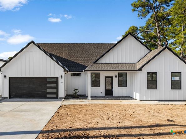 308 Makaha Dr, Bastrop, TX 78602