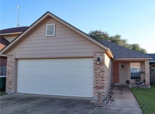 710 Pennsylvania Ave, Victoria, TX 77904